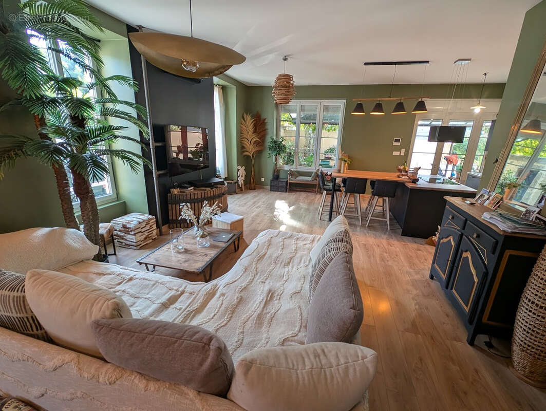 Maison à SAINT-PERAY