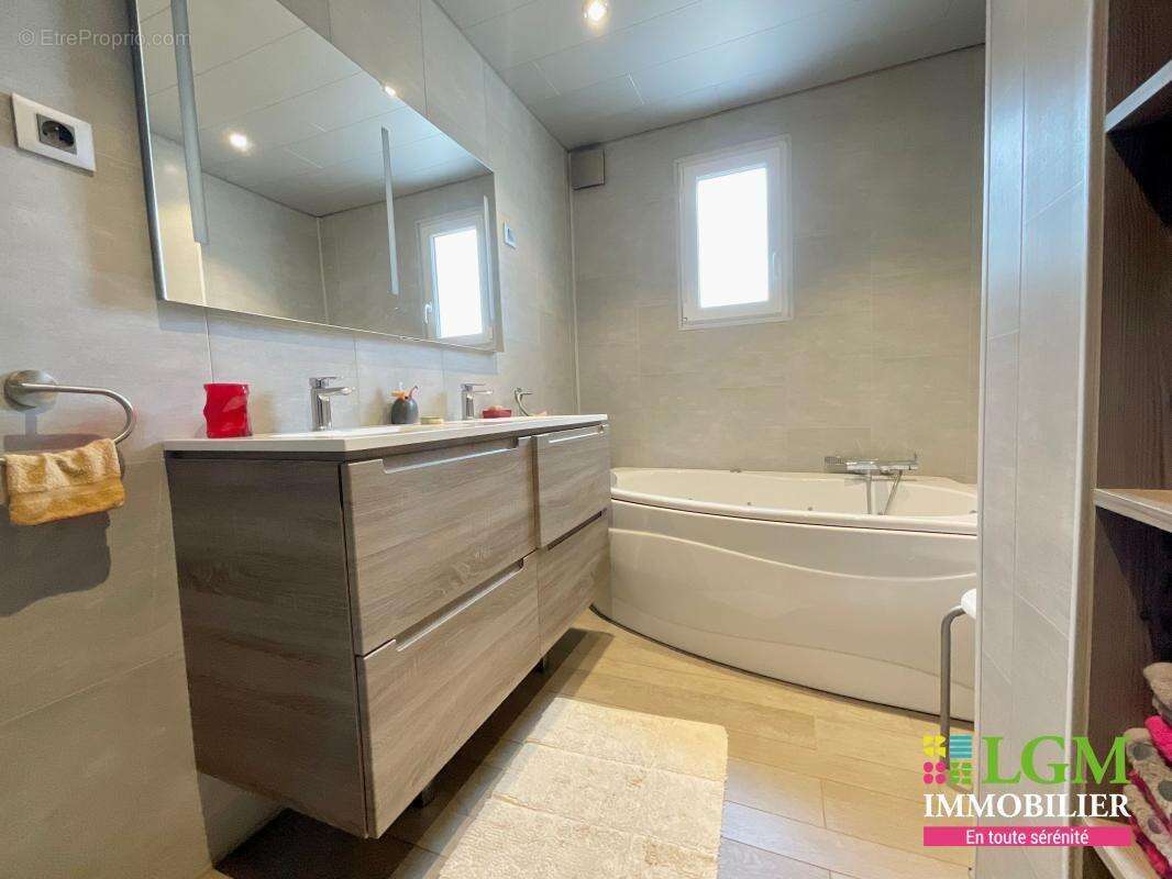 Maison à SAINT-VINCENT-DE-TYROSSE