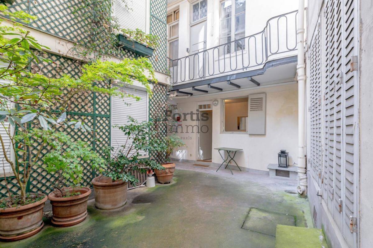 Appartement à PARIS-6E