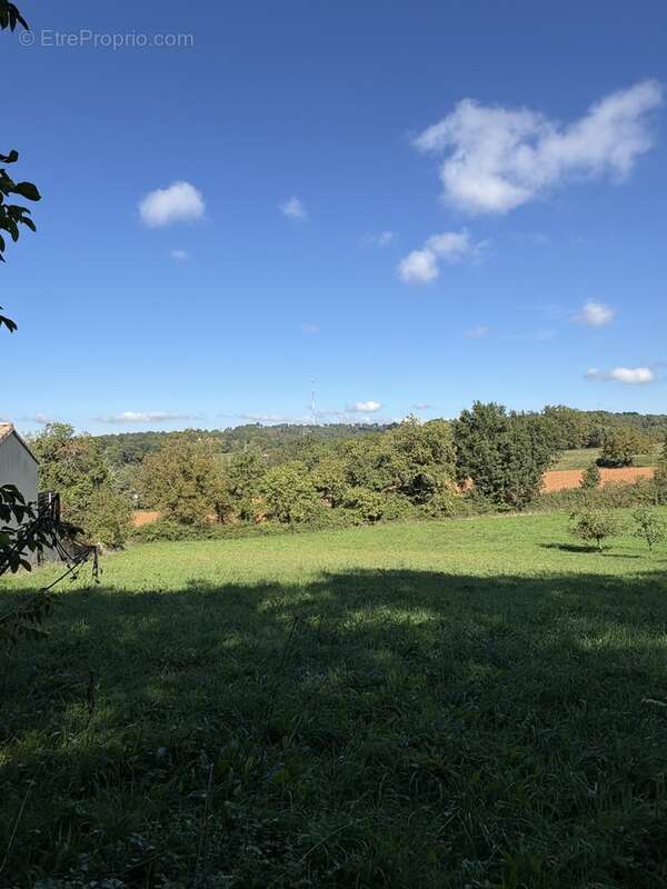 Terrain à COUX-ET-BIGAROQUE