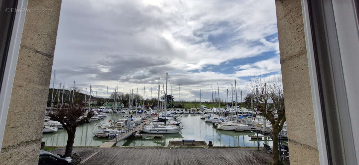 Maison à MORTAGNE-SUR-GIRONDE