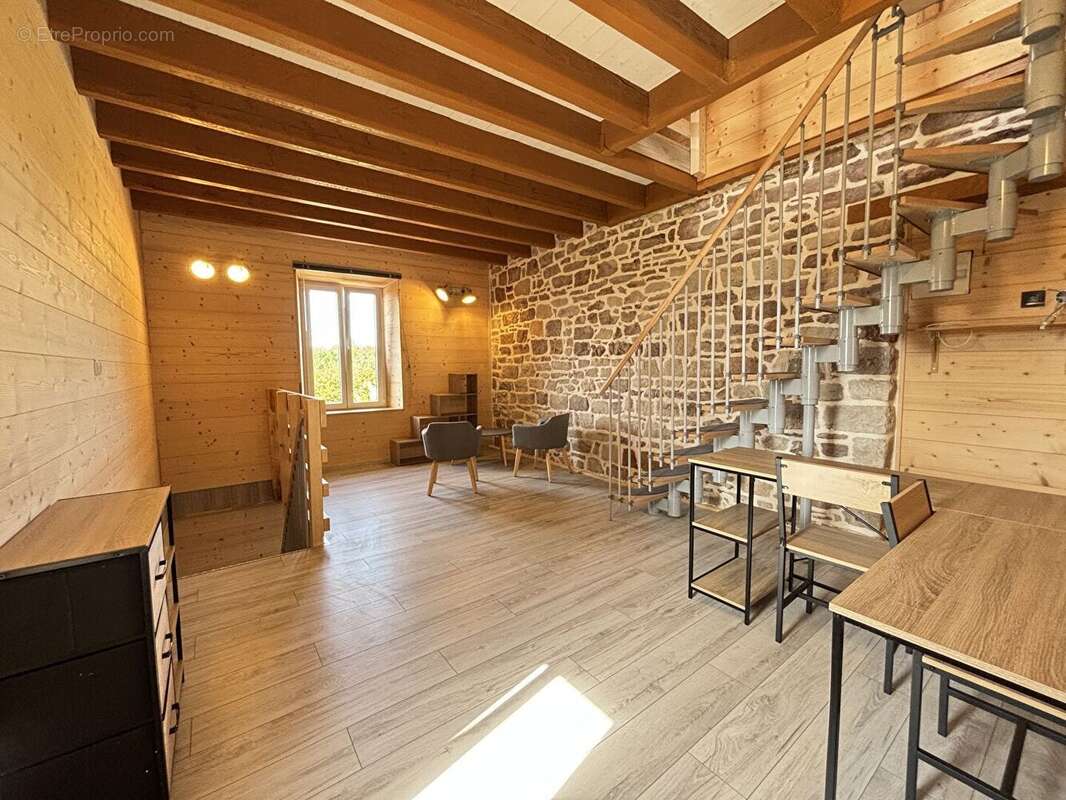 Appartement à LUXEUIL-LES-BAINS