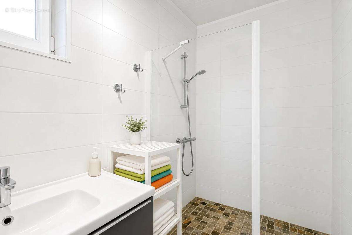 Maison rénovée 230 m² à Fyé - photo 11