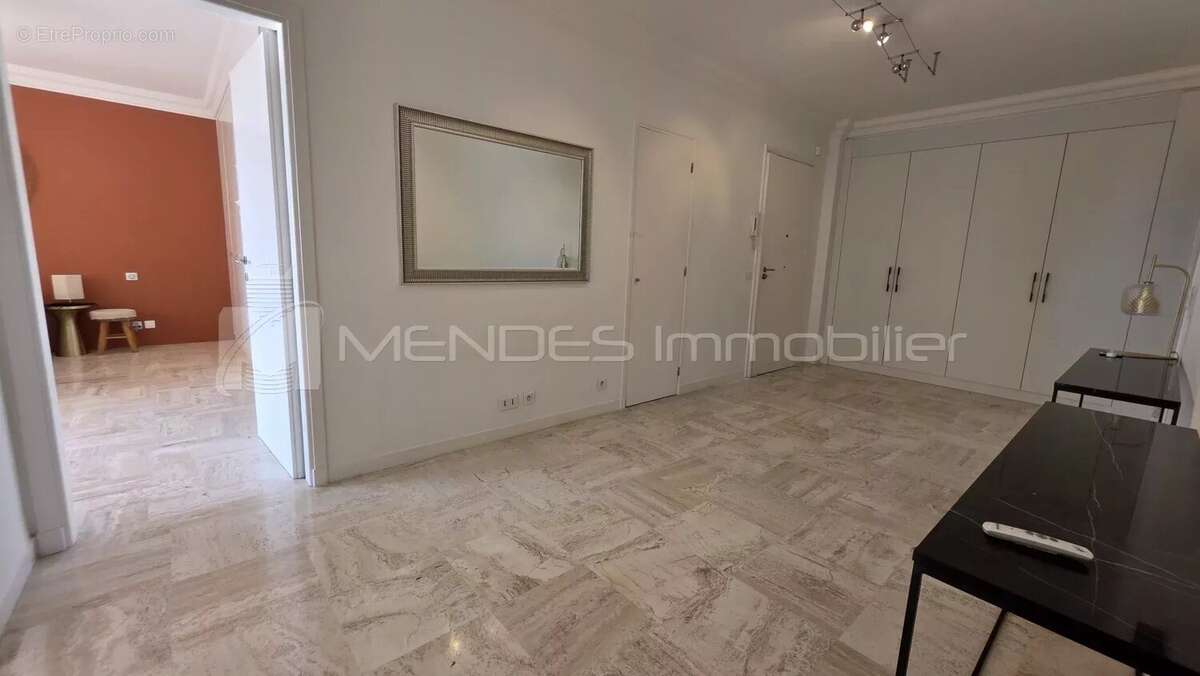 Appartement à CAP-D'AIL