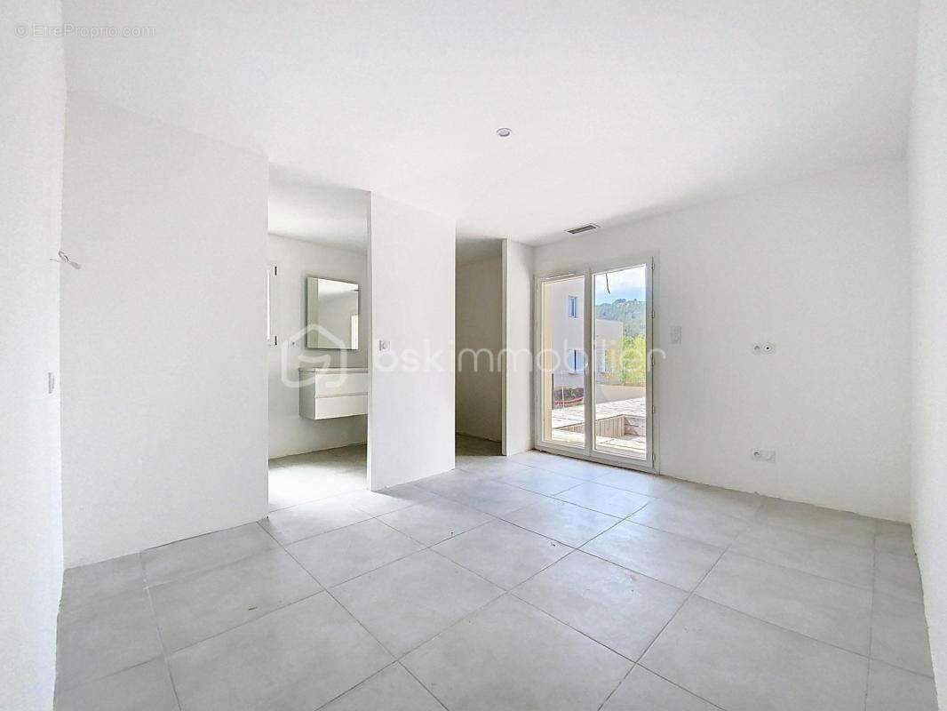 Maison à CESSENON-SUR-ORB