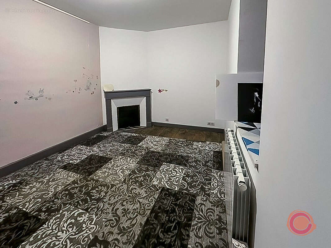 Commerce à NAUCELLE