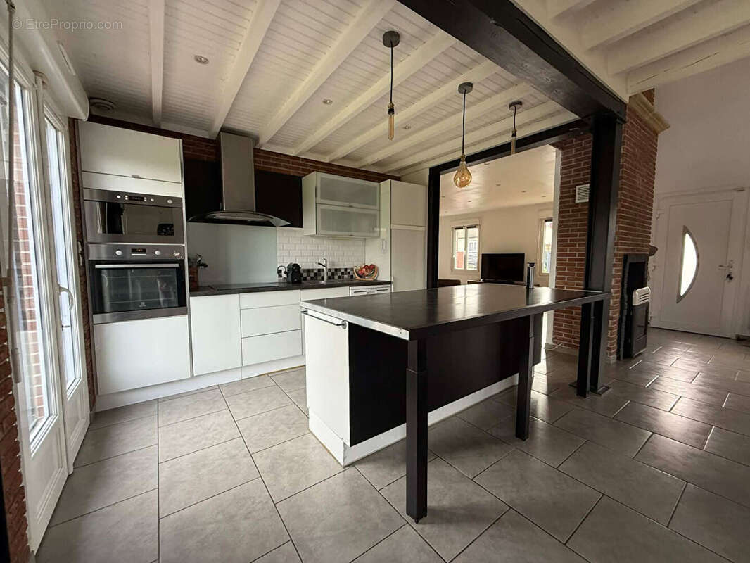 Maison à BRUAY-LA-BUISSIERE