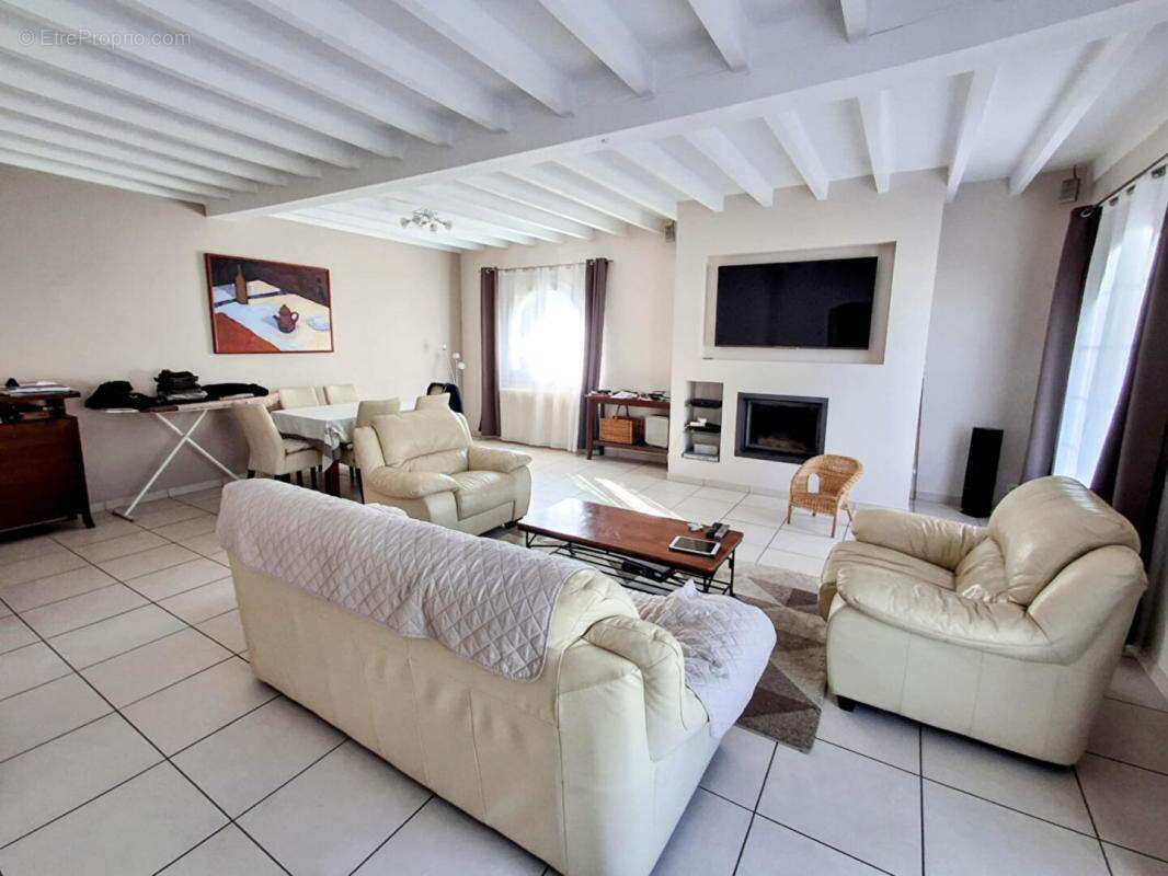 Maison à AMBES