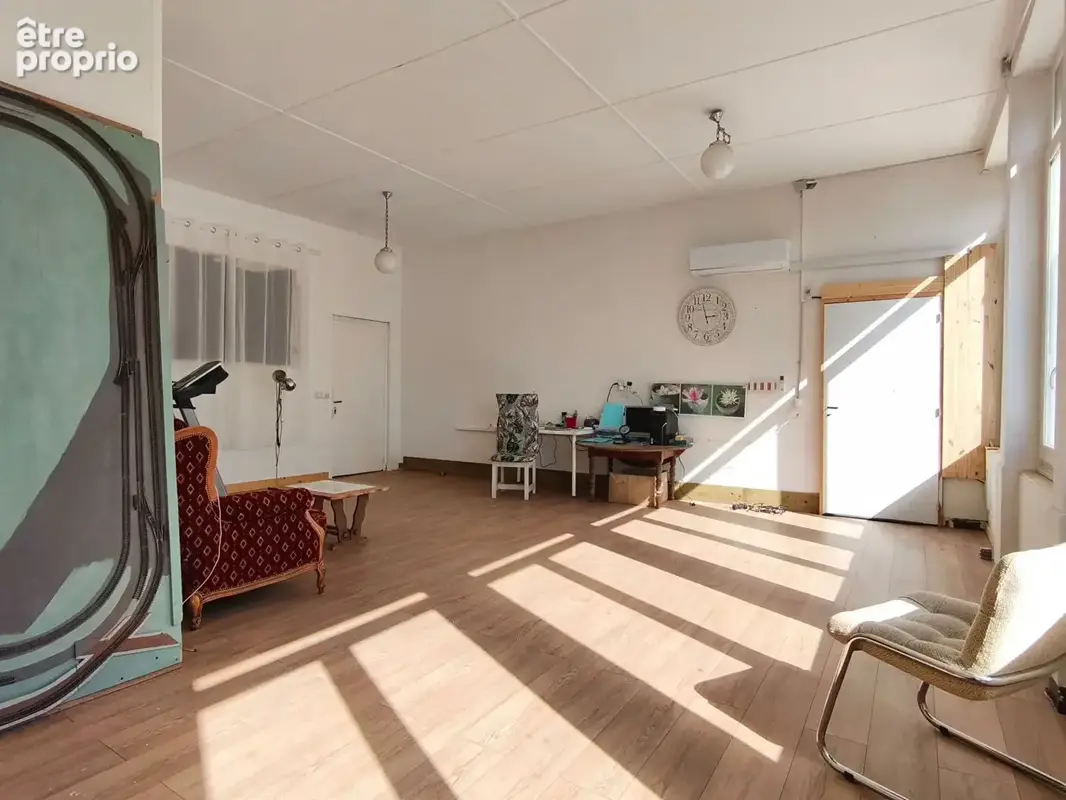 Maison 205m² à genouillé - photo 6