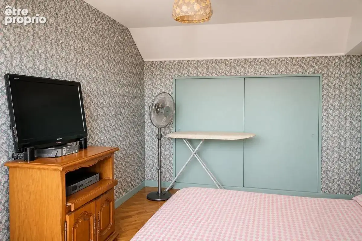 Maison de ville de 4 pièces de 86 m² au centre de Moroges - photo 8