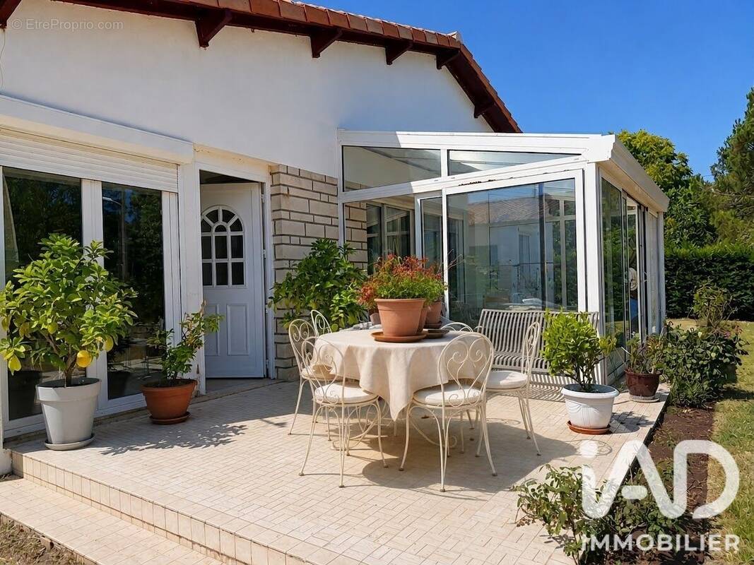 Photo 1 - Maison à SAINT-JEAN-D'ANGLE