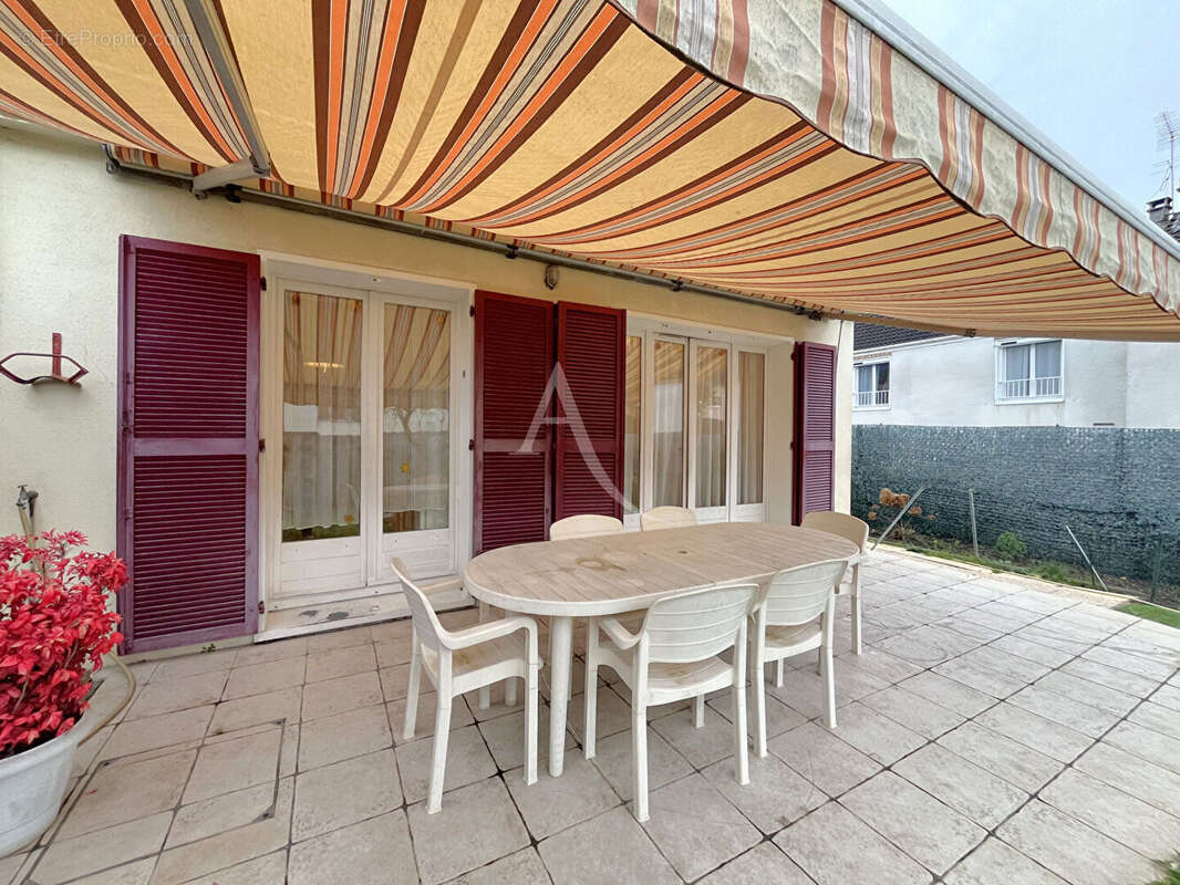 Maison à BRIE-COMTE-ROBERT