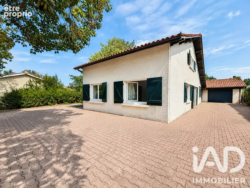 Photo 1 - Maison à VAYRES