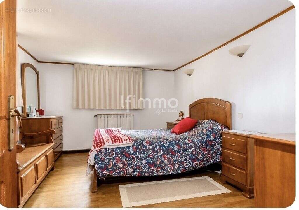 A vendre maison 7 pièces 198 m² Villiers Sur-Marne - photo 9