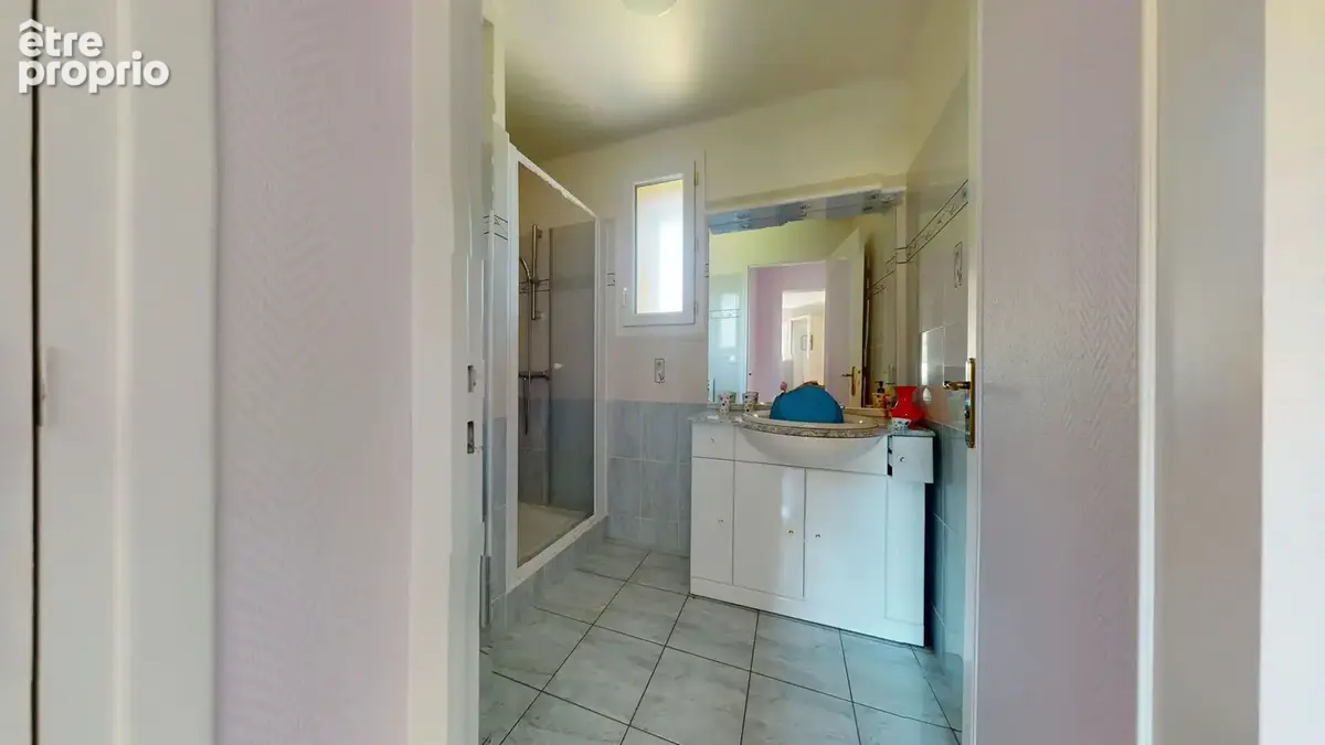 Maison rénovée avec jardin arboré et garage à Limoux - photo 6