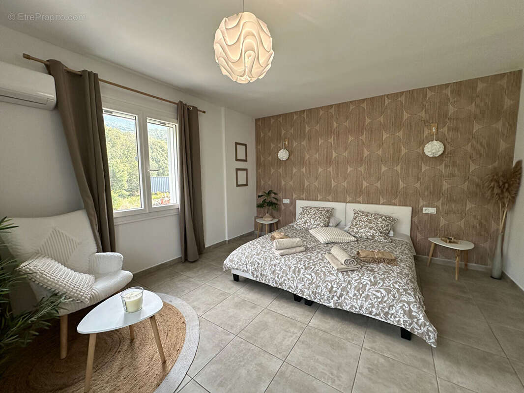 Maison 380m² à vignale - photo 12