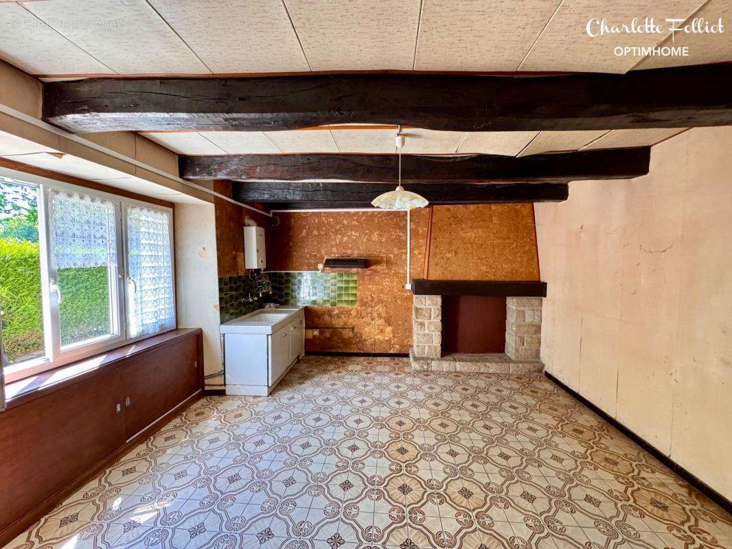 Pleurtuit – En campagne, Maison T4 avec garage, fort potentiel - photo 3