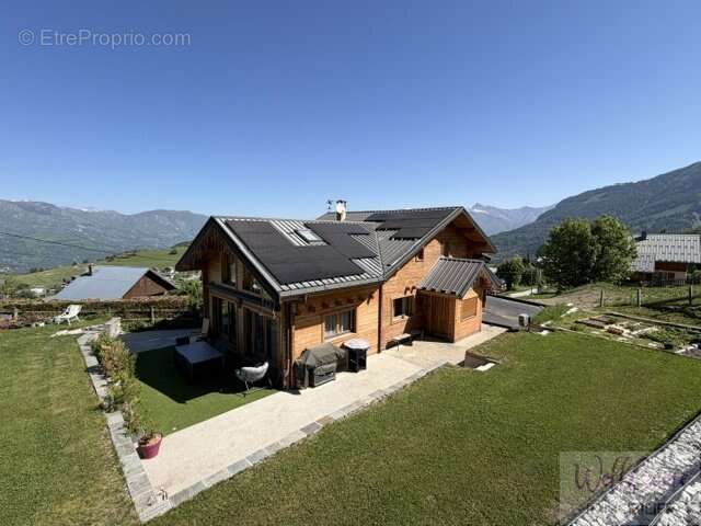 Maison à ALBIEZ-MONTROND