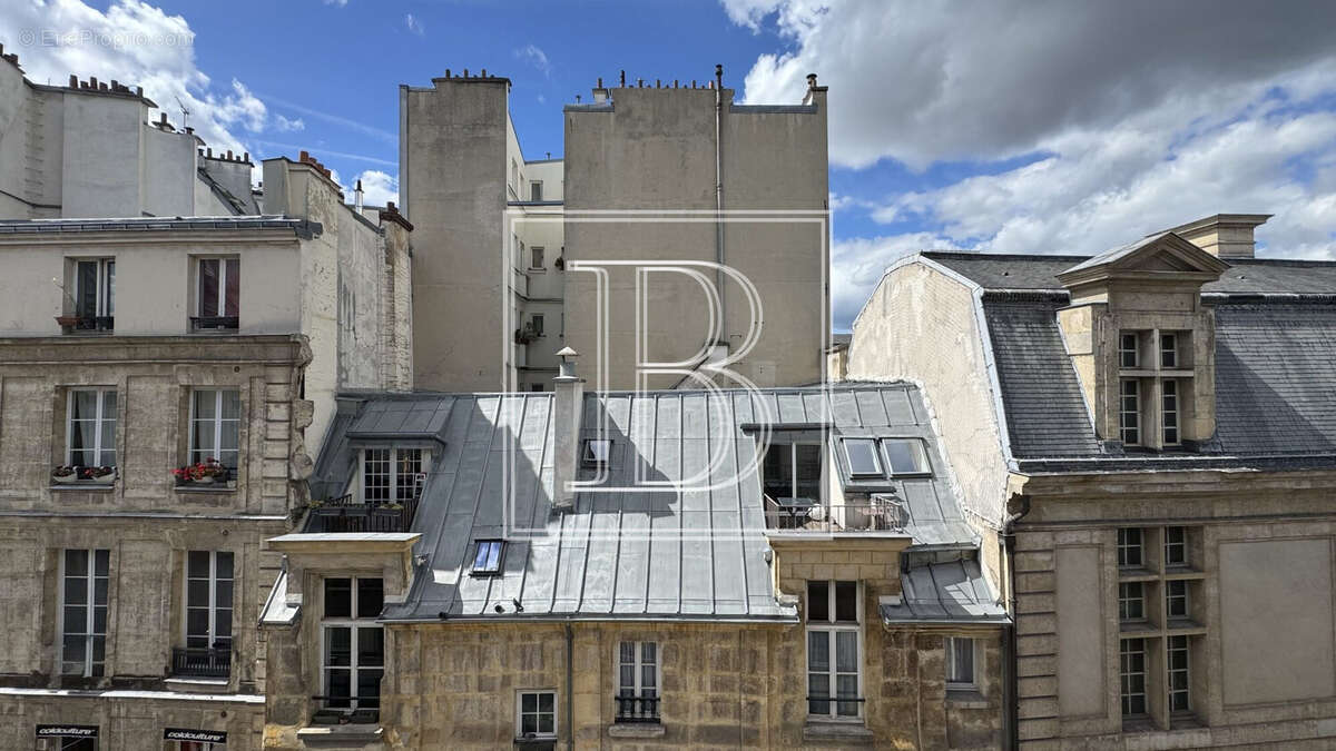 Appartement à PARIS-3E