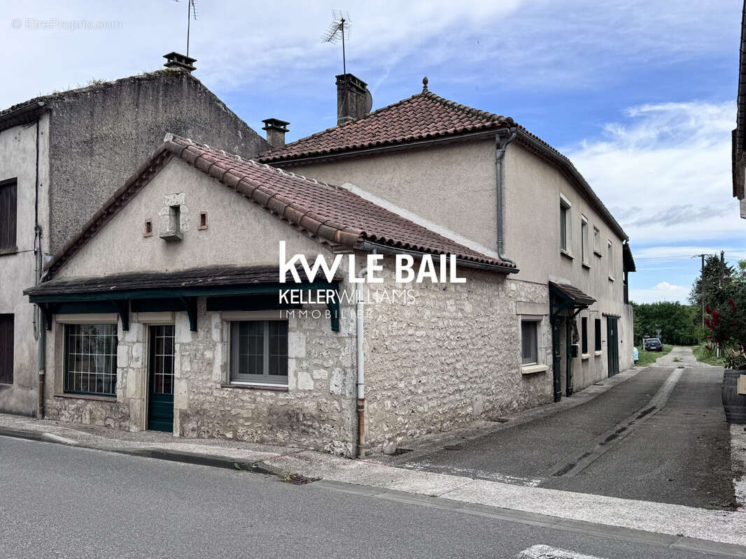 Maison 153 m² à Bagat-En-Quercy  - photo 2