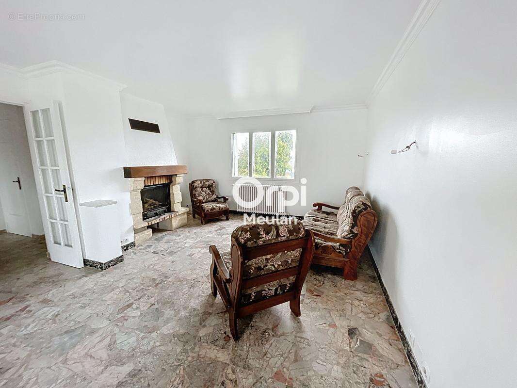 Maison à LES MUREAUX