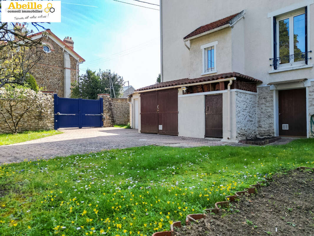 Maison à ARPAJON