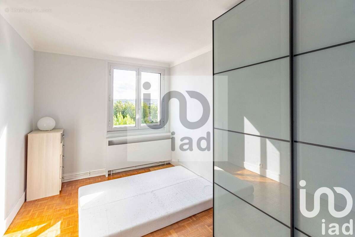 Photo 7 - Appartement à LE PECQ