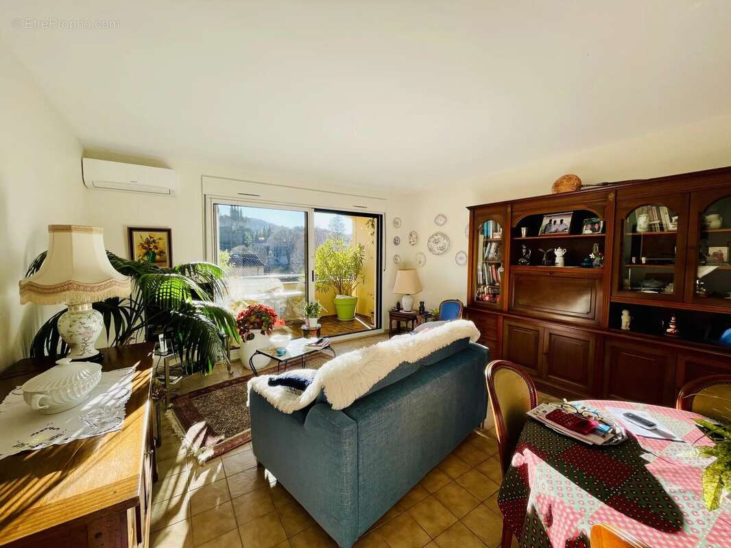 Appartement à VAISON-LA-ROMAINE