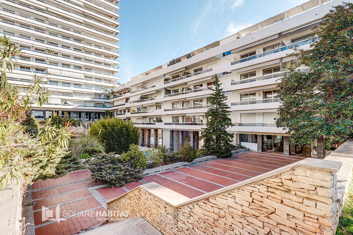 Photo 2 - Appartement à MARSEILLE-8E