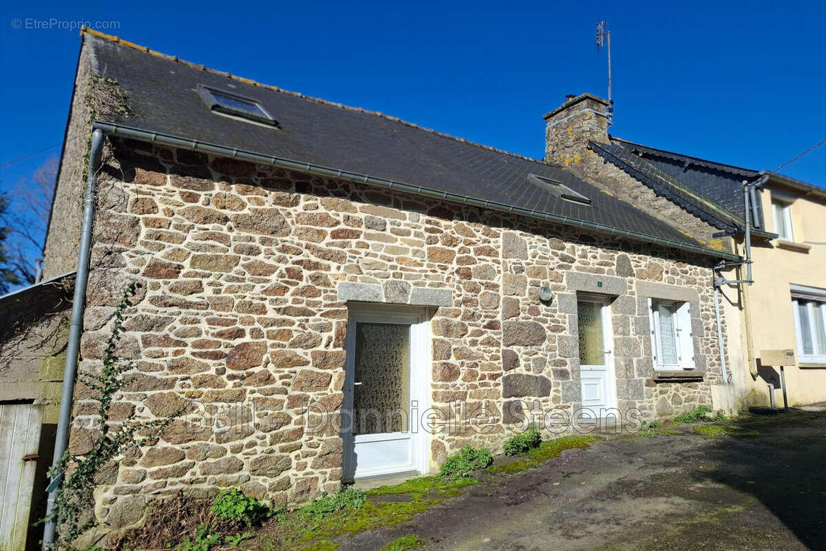 Maison à SAINT-CONNAN