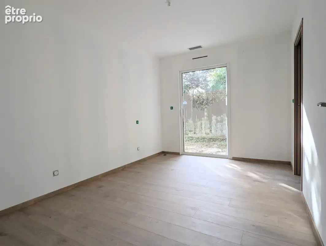 Maison à vendre FLEAC Maison neuve avec un grand espace de vie, quatre chambres et garage - photo 8