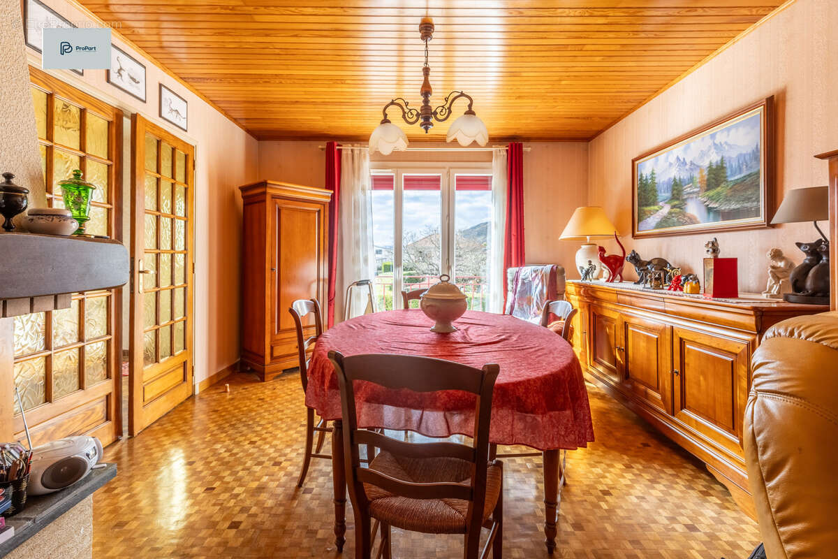 Issoire, 63500, maison 113 m2, terrain 634 m2, 3 chres, 209 800 euros FAI - photo 5