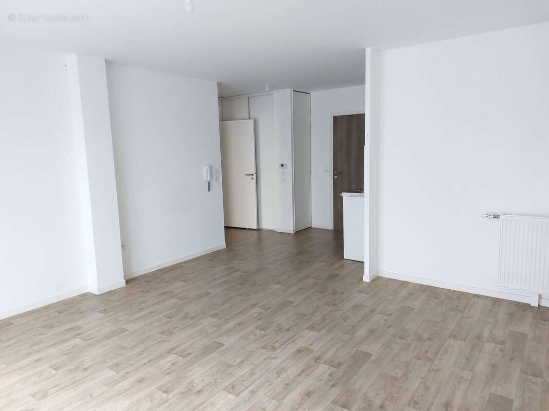 Appartement à CORPS-NUDS