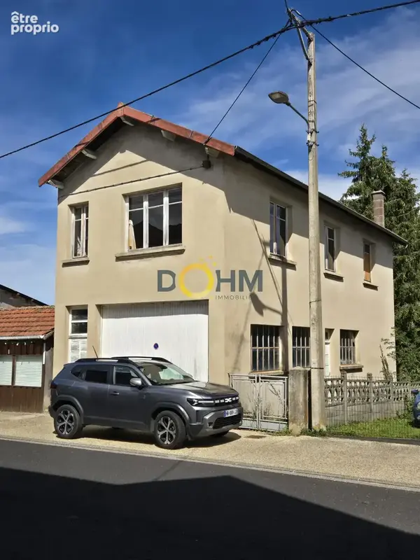 Ensemble immobilier avec une maison habitation a renover + un garage 70 m2 - photo 2