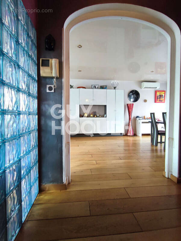 Maison - 6 pièces avec piscine , A vendre à Perpignan (66000) , Quartier Las Cobas - photo 8