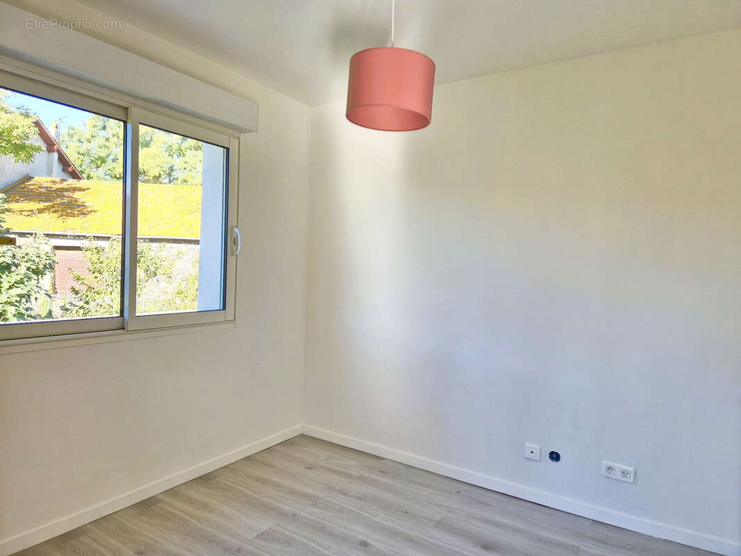 Maison à LEZIGNAN-LA-CEBE