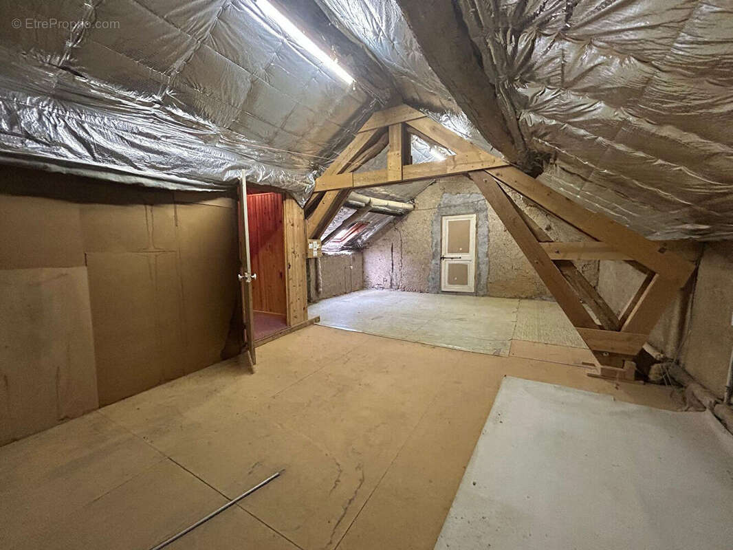 Maison à GERMIGNY-L'EXEMPT