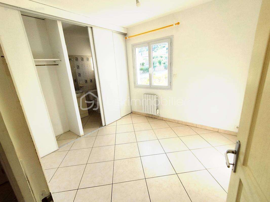 Maison à NEBIAN