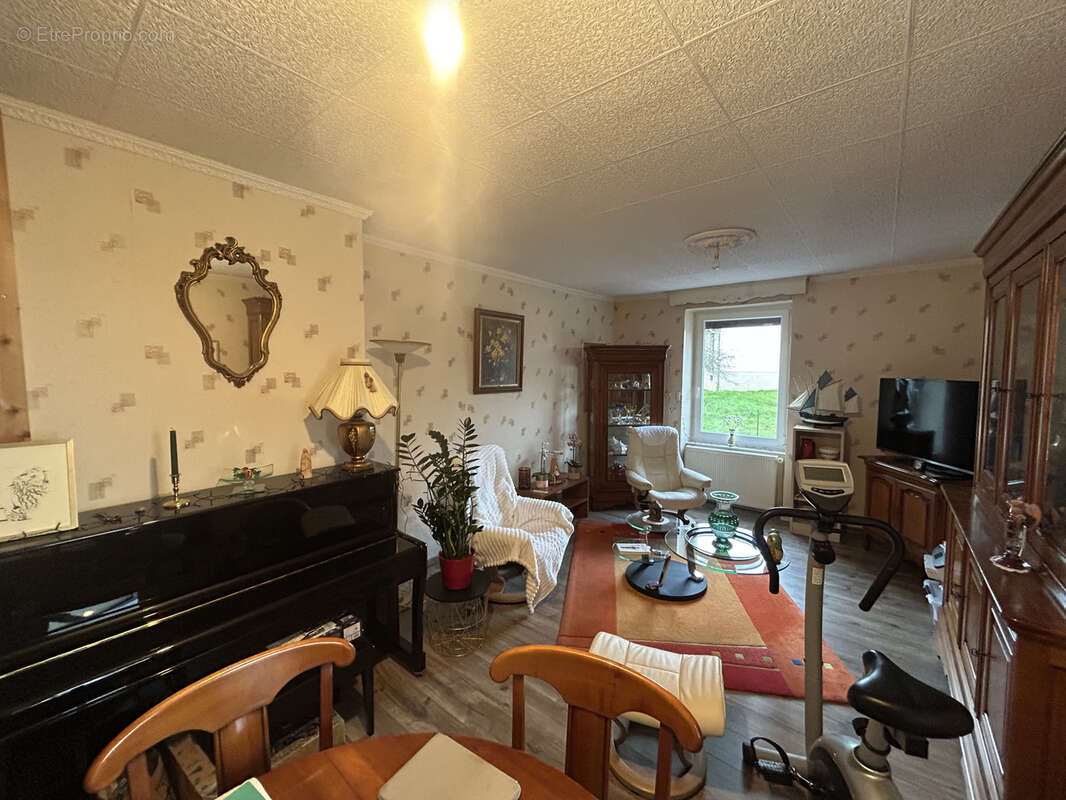 Maison à LUXEUIL-LES-BAINS