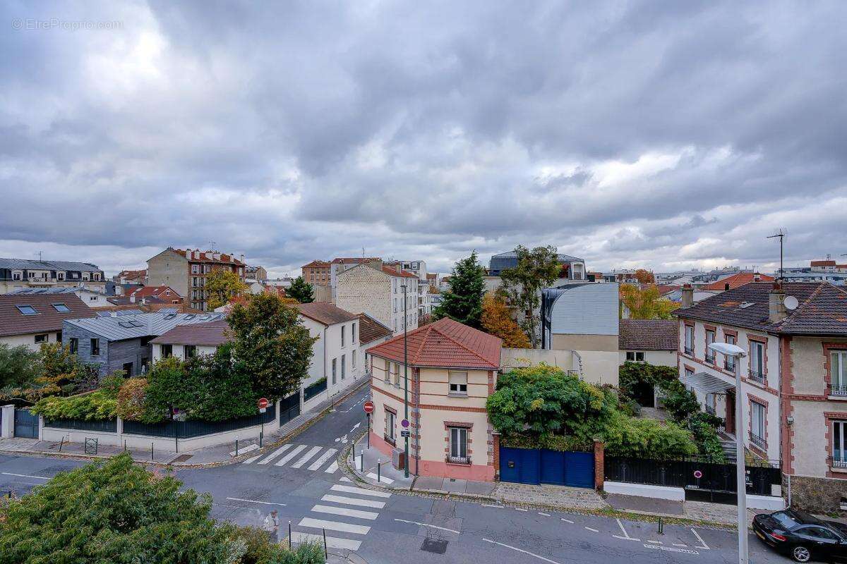 Appartement à COURBEVOIE