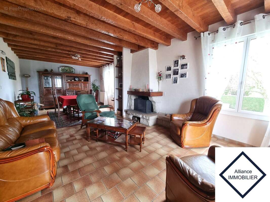 Maison à SAINT-MEEN-LE-GRAND