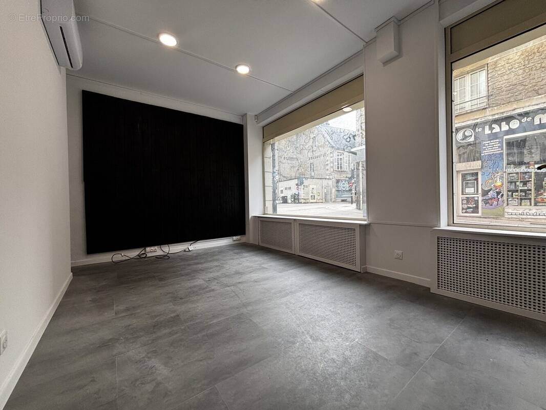 Commerce à POITIERS