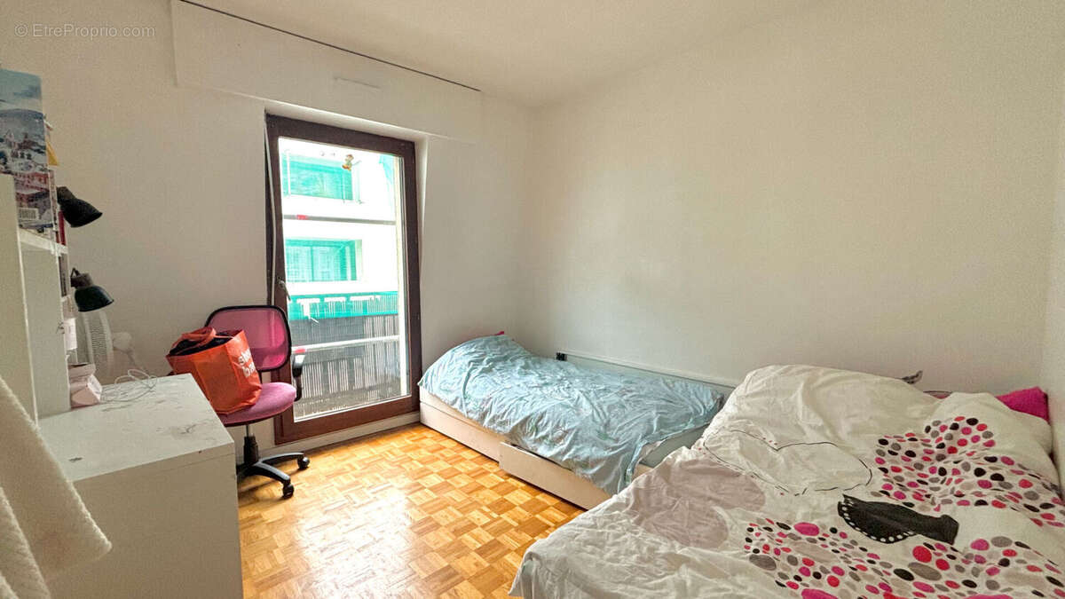 Appartement à PARIS-12E