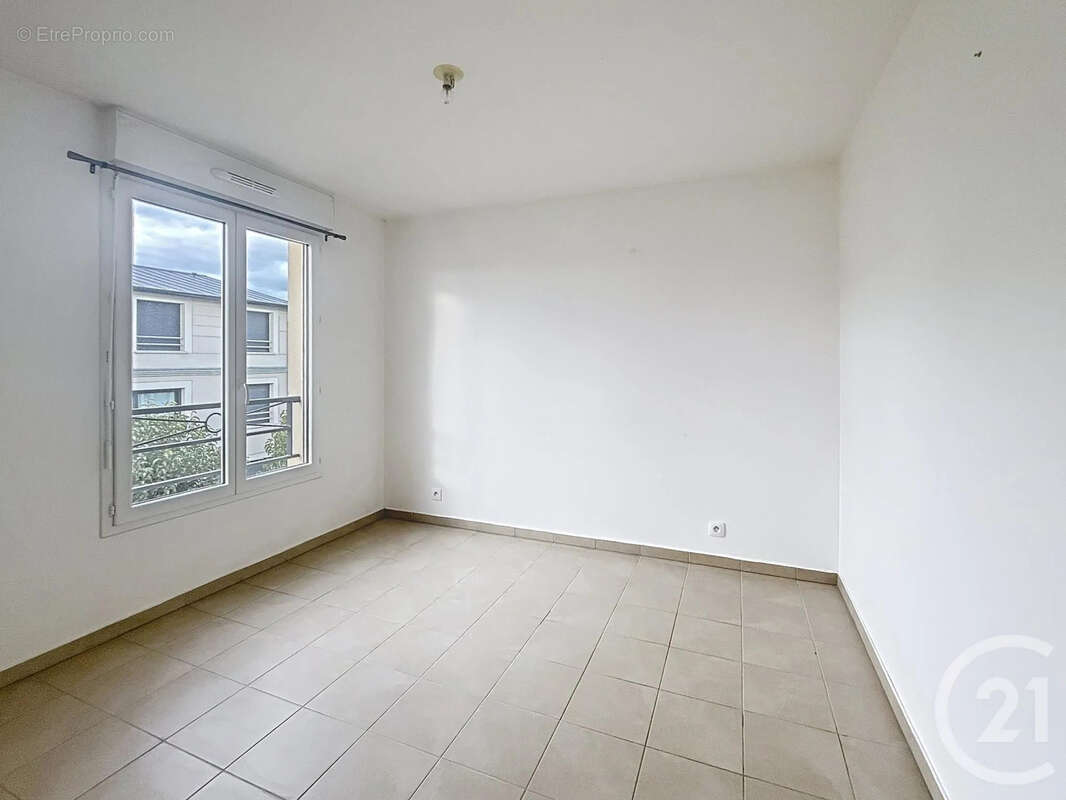 Appartement à BRIE-COMTE-ROBERT