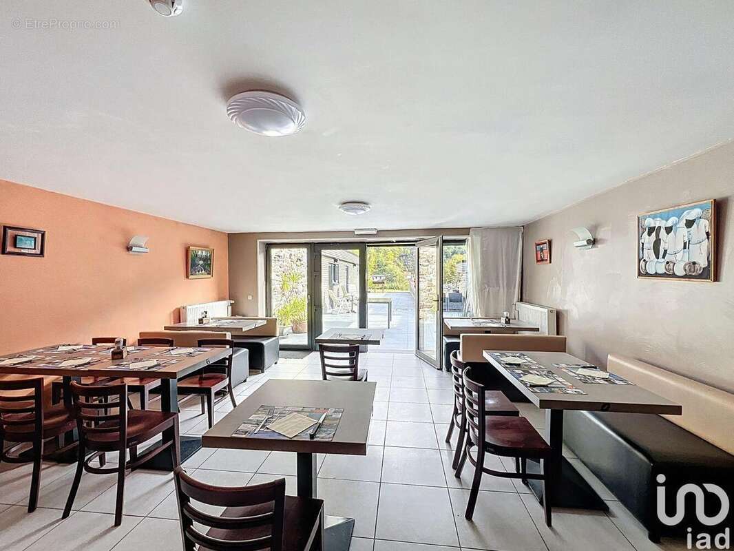 Photo 3 - Commerce à CHOOZ