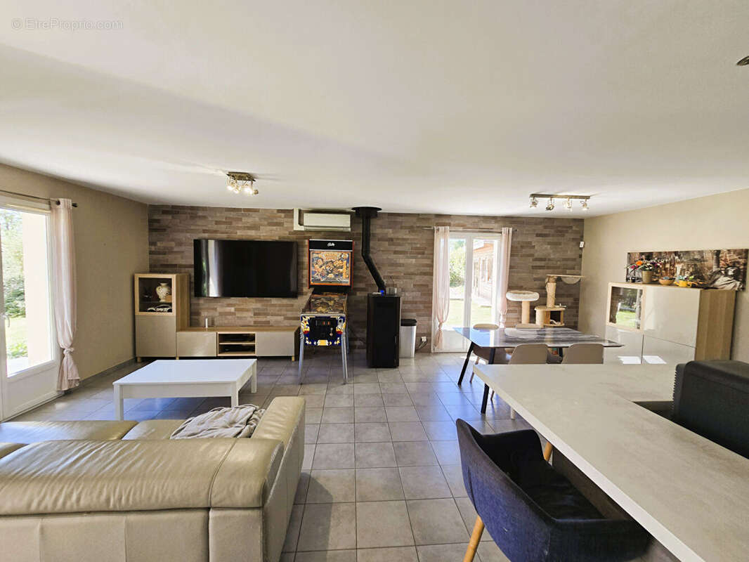 Maison à CASTEIDE-CANDAU