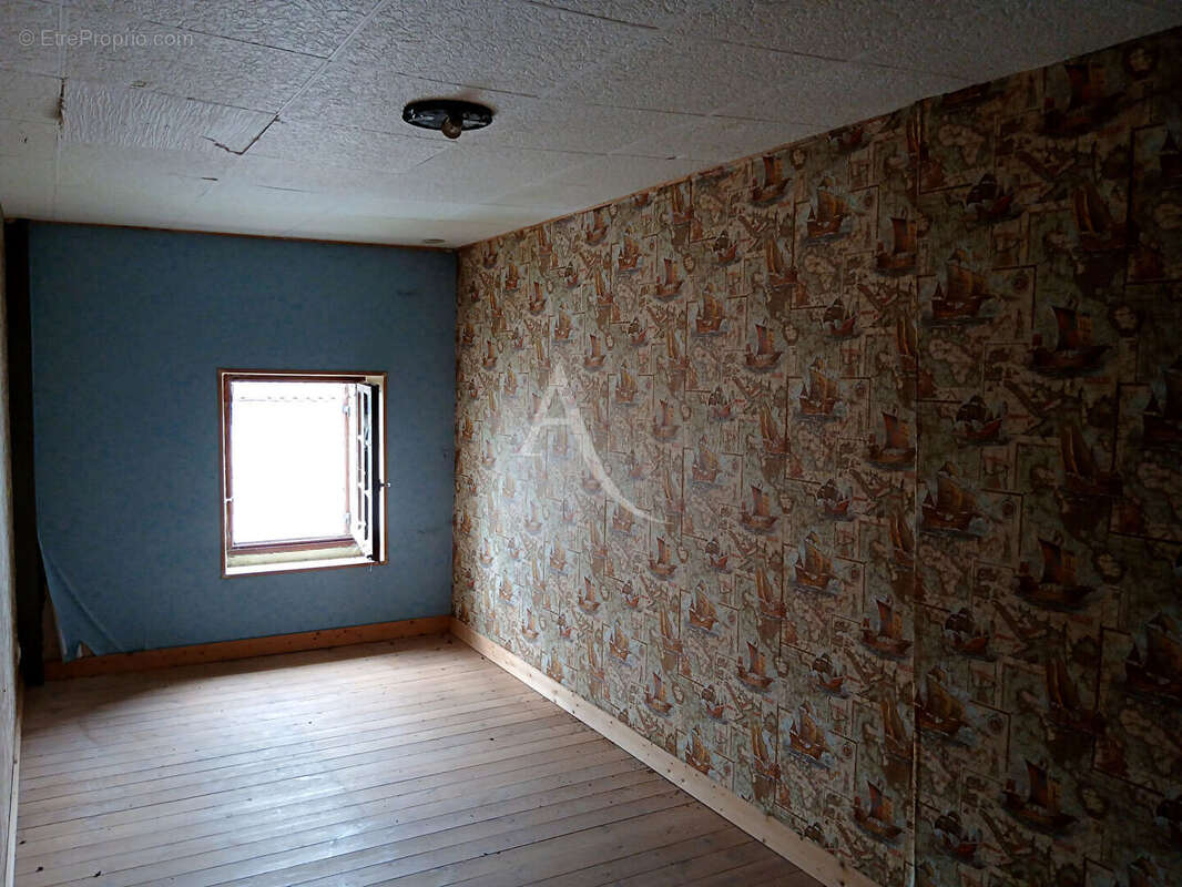 Maison à SAINT-DIZANT-DU-GUA