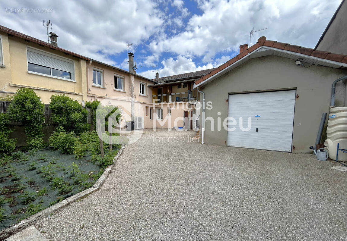 Appartement à VILLARS-LES-DOMBES