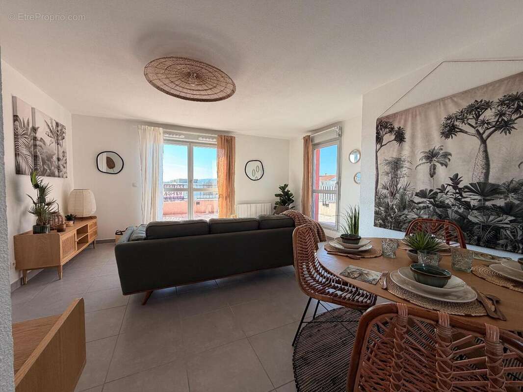   - Appartement à VILLEFRANCHE-SUR-SAONE