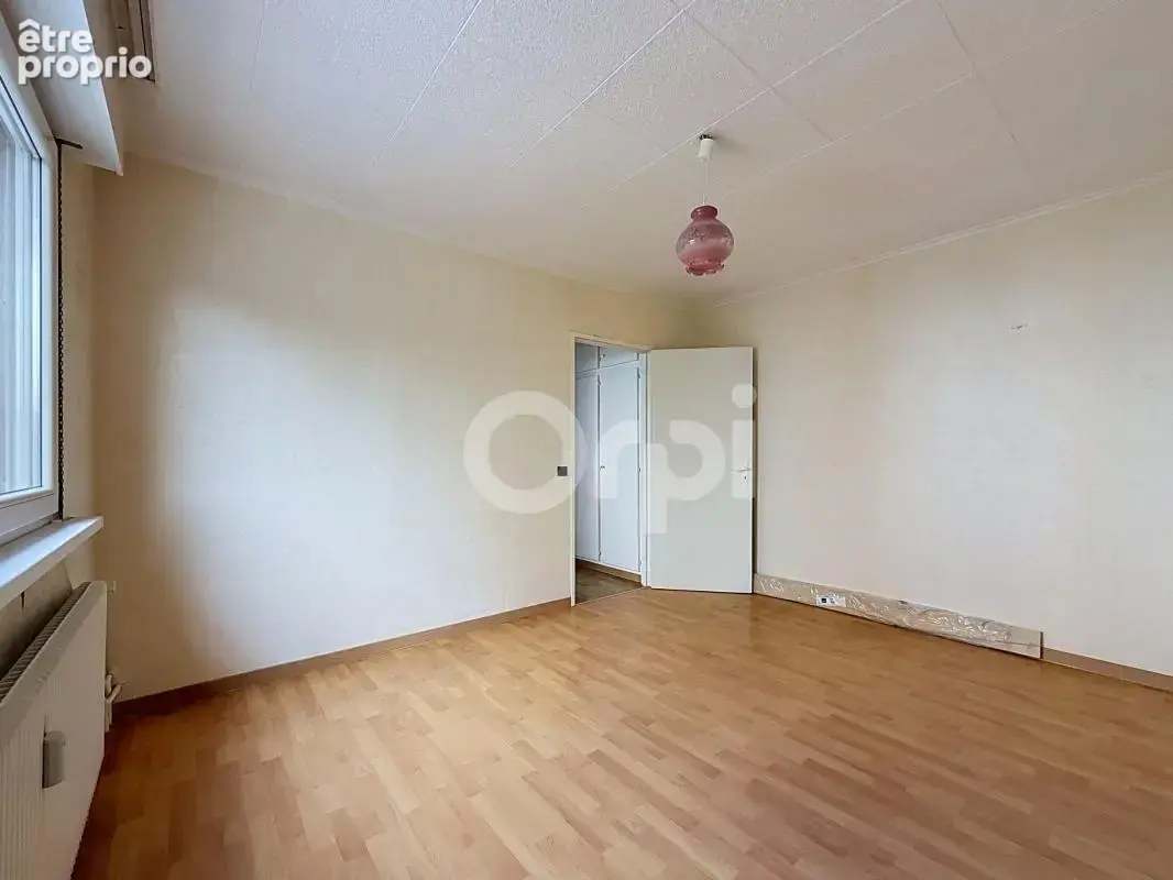 Appartement à Vendre- MULHOUSE – T2 43,40 m² – DERNIER ÉTAGE – BALCON – 66 000 € FAI - photo 5